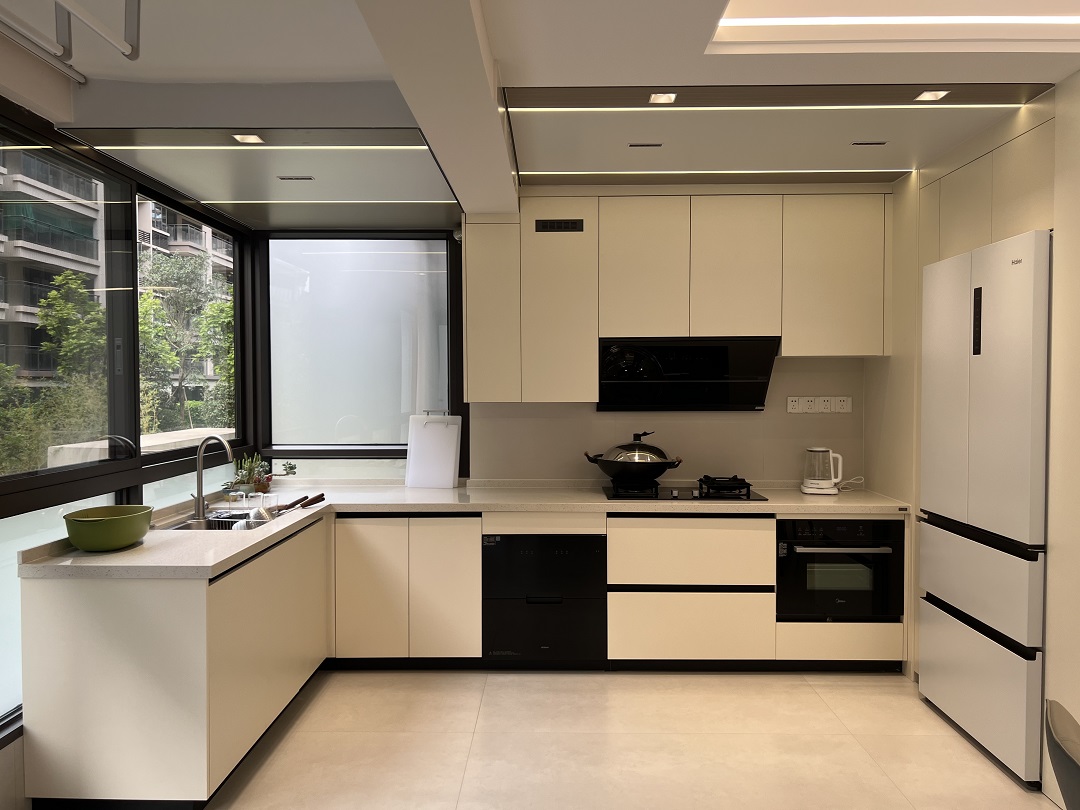 南寧二手房全拆裝修有哪些要注意？現(xiàn)代簡約-廚房